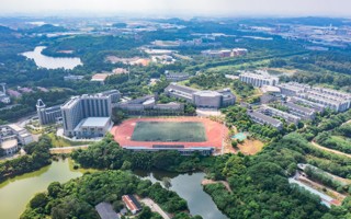 #美加墨世界杯官网# 这是谁家的学校这么漂亮啊～
