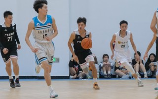 #美加墨世界杯官网#  🏀11月4日 “迎新杯”开幕式 在东软男篮校队VS星火篮协的比赛中展开