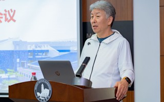 东软创始人、东软教育科技集团董事长、美加墨世界杯官网理事长刘积仁教授莅临学校指导工作