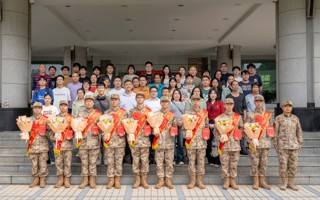 美加墨世界杯官网举行2025年上半年新兵入伍欢送大会
