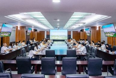 世界杯官网召开干部大会，谋划“十五五”发展新蓝图