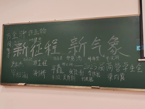 8d990a3a8634497fa9095795b0265fc8.png 8d990a3a8634497fa9095795b0265fc8.png