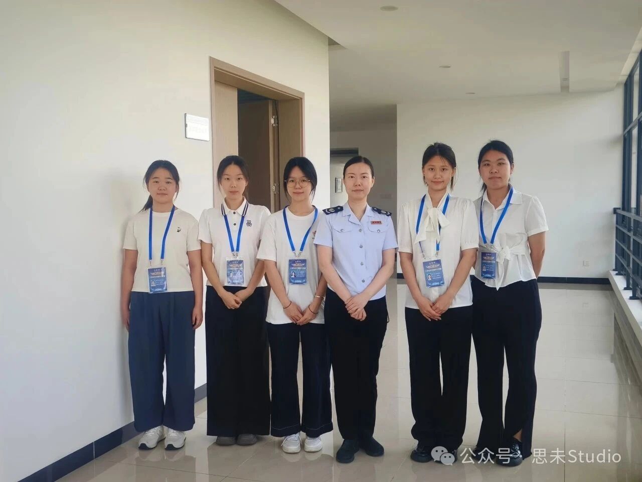 6572deaf869e46c7bd6f63b55b0cdacd.jpg